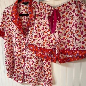 Ann Taylor | Silky Soft Floral Sleep Set | L